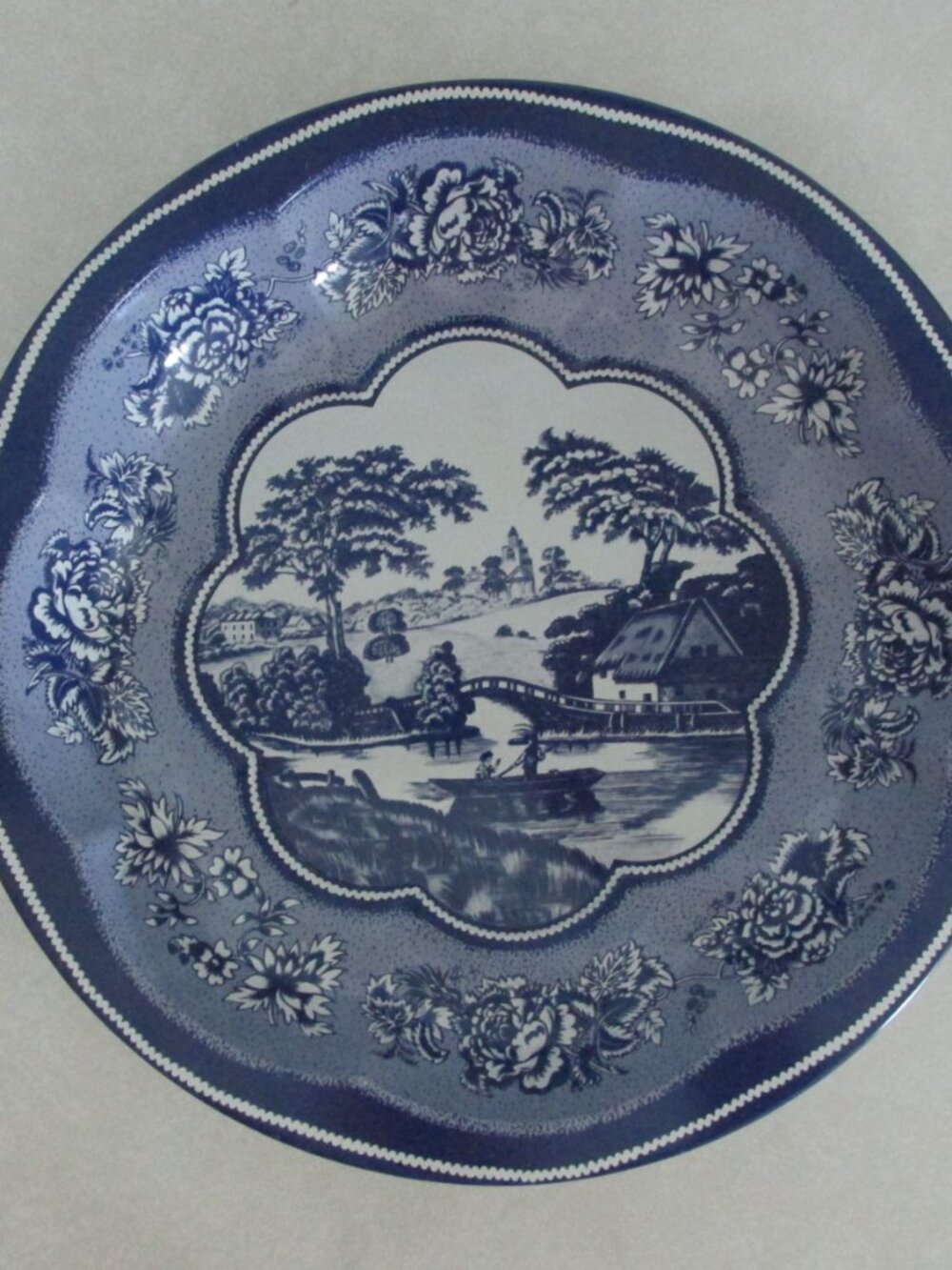 TIN BOX COMPANY BOWL BLUE & WHITE TOILE NEW YORK SCENE SERVING DISH
